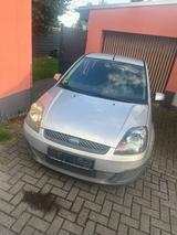 Ford Fiesta 1,3 44 kW Style Style - Ford Fiesta aus 2007: ST