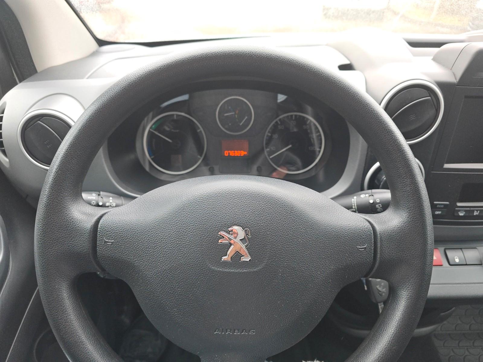 Peugeot Partner Tepee FULL Electic*Kamera*Navi*84,4% SOH