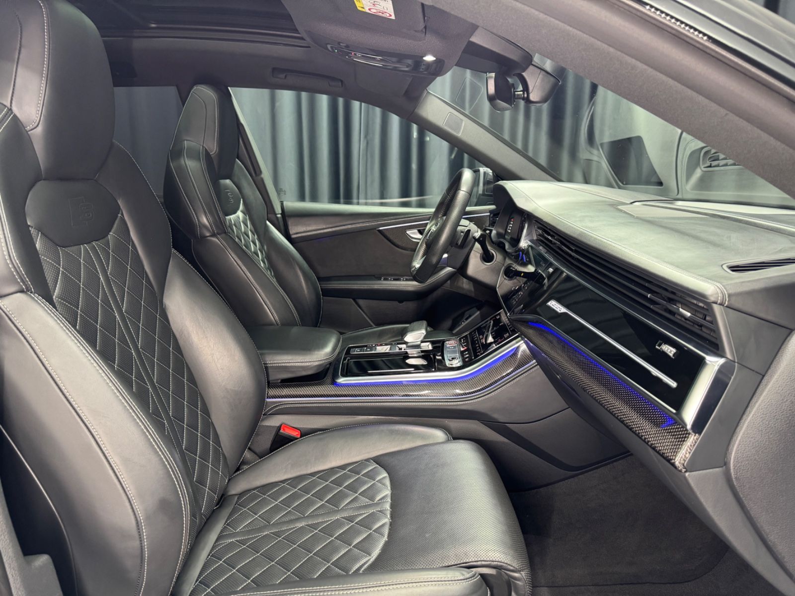 Fahrzeugabbildung Audi SQ8 4.0TDI QUATTRO|MASSAGE|B&O|CARBON|MATRIX|HuD