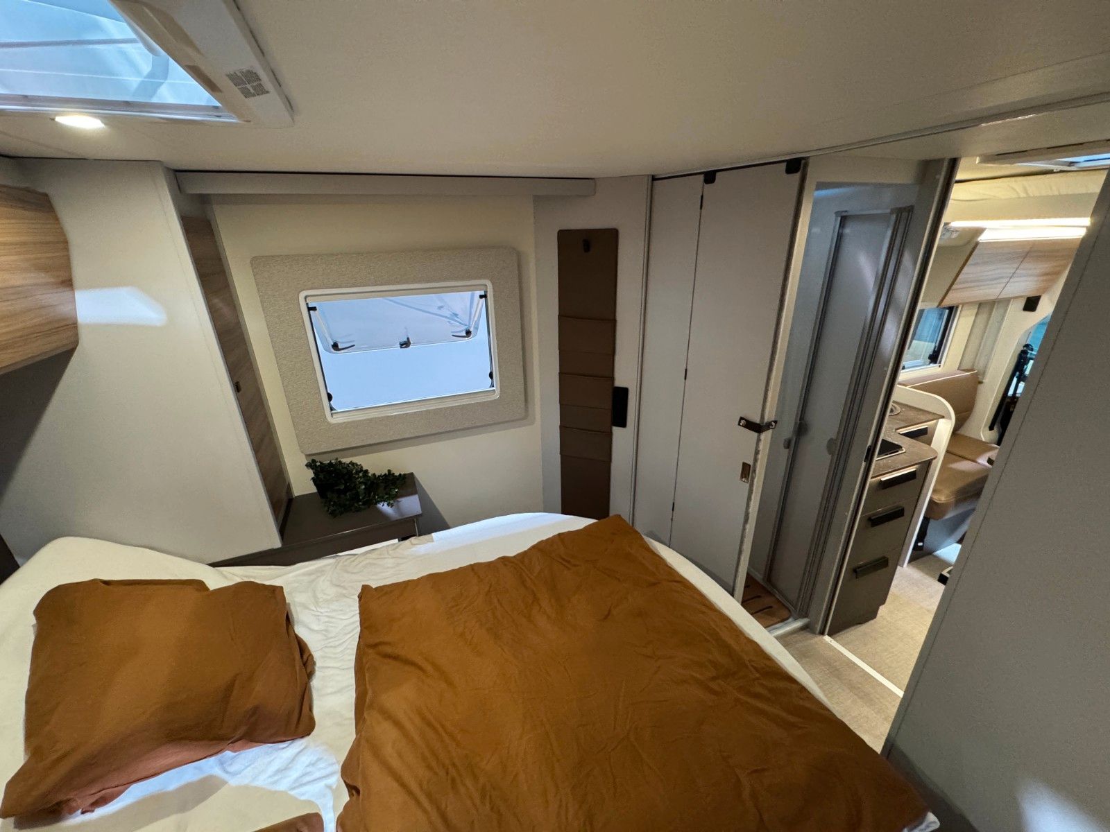 Fahrzeugabbildung Bürstner B66 TD 732 SONDERMODELL-AUTOMATIK!