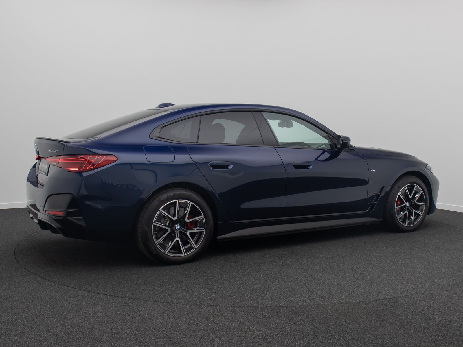 Fahrzeugabbildung BMW i4 eD40 Gran Coupe M Sport Pro 360°DAB Alarm HUD