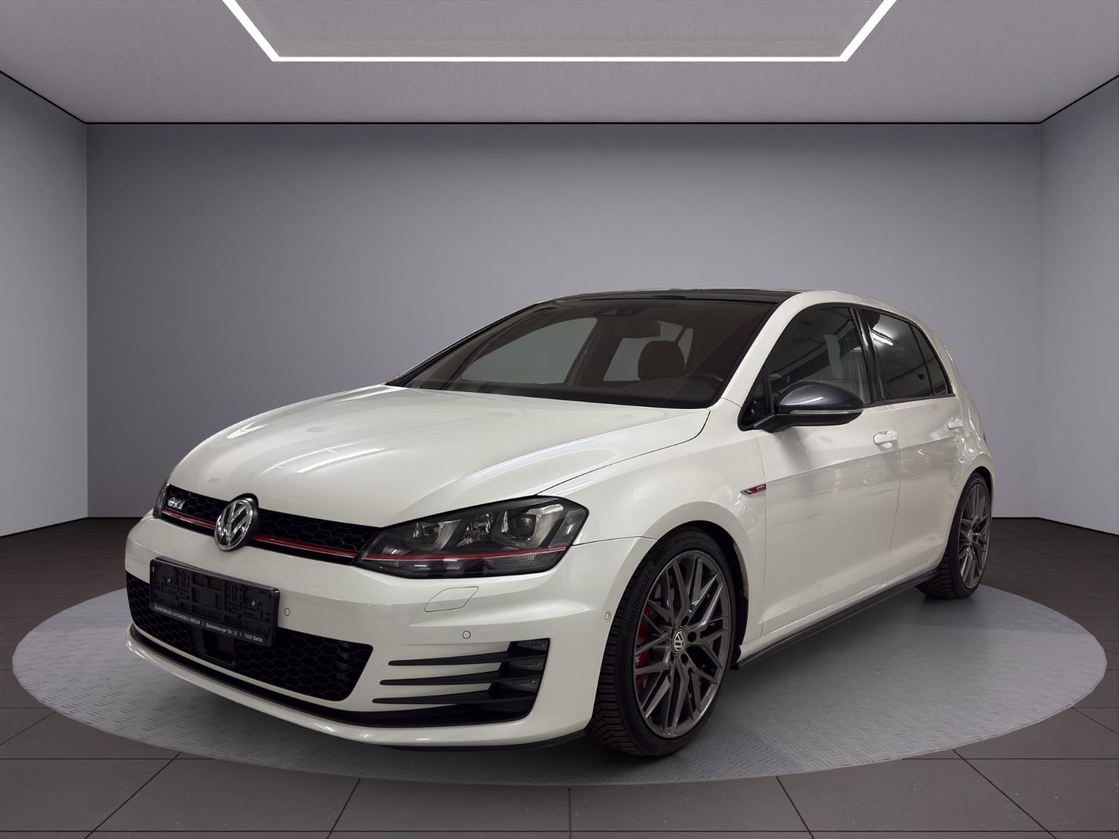 Volkswagen Golf VII GTI Performance 2.0 DSG/ACC/Panorama