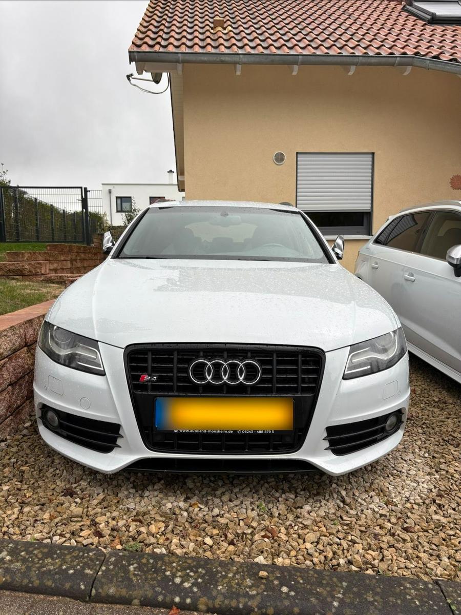 Audi S4