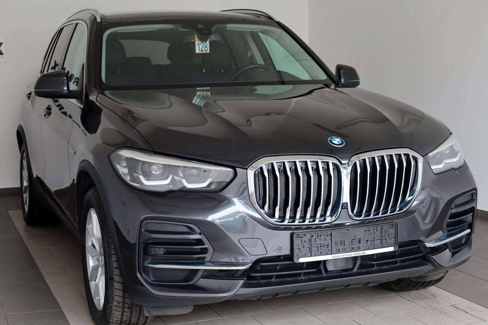 Fahrzeugabbildung BMW X5 xDrive 45 e,Leder,Navi,LED,Kamera,ACC,AHK el.