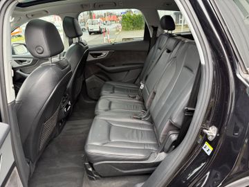 Audi Q7 - 11