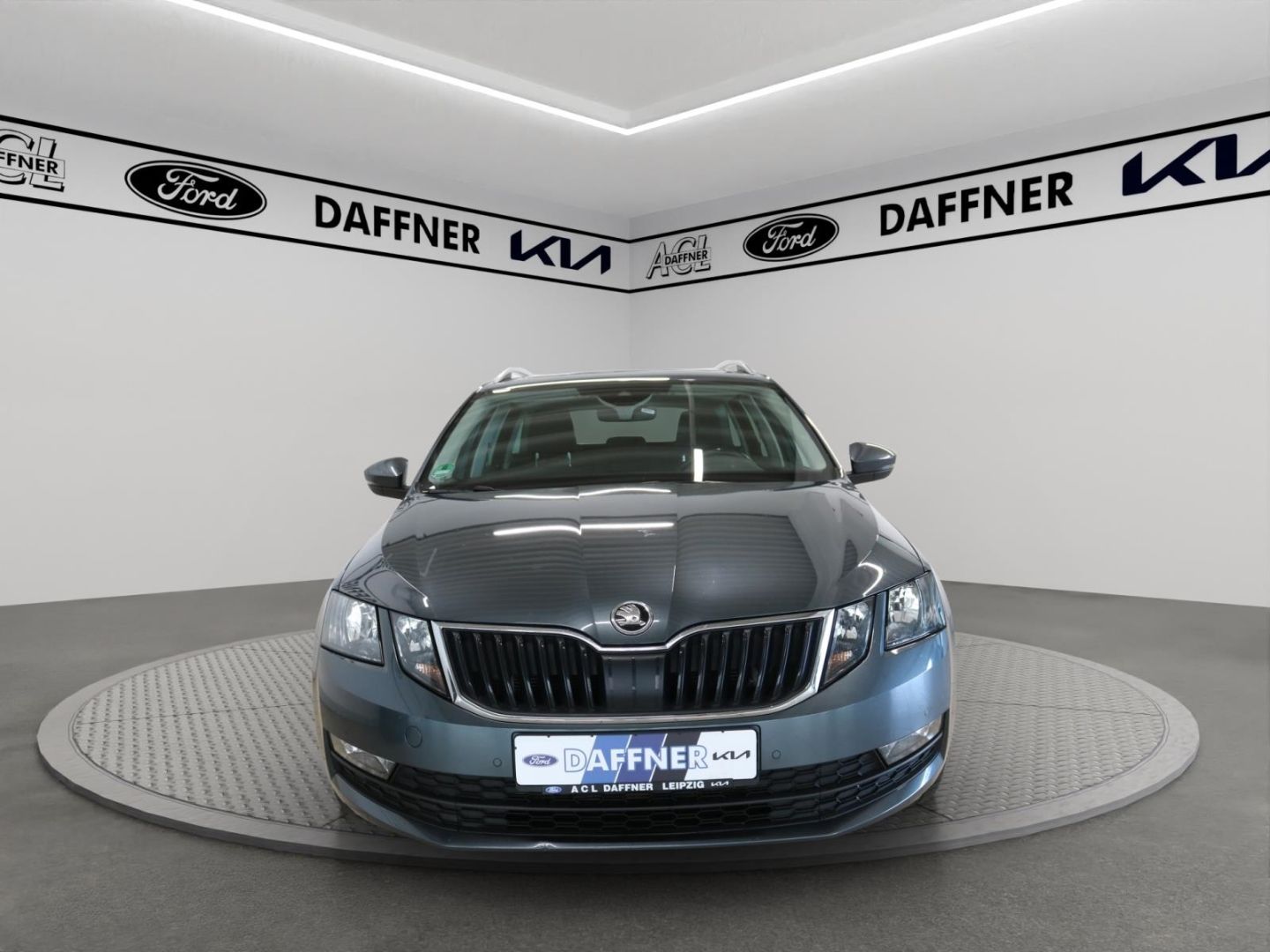 Fahrzeugabbildung SKODA Octavia Combi Soleil Händler/Export