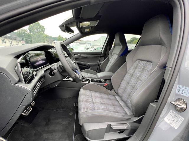 Golf VIII GTE 1.4 TSI DSG LED Navi 18 Zoll