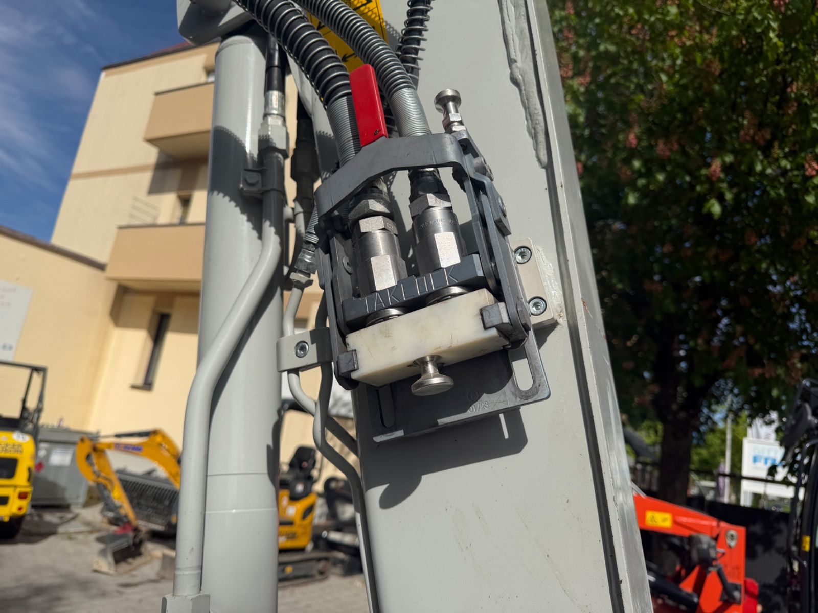 Fahrzeugabbildung Takeuchi TB250-2 V 3 - Powertilt HS 03-Taklock TOP!
