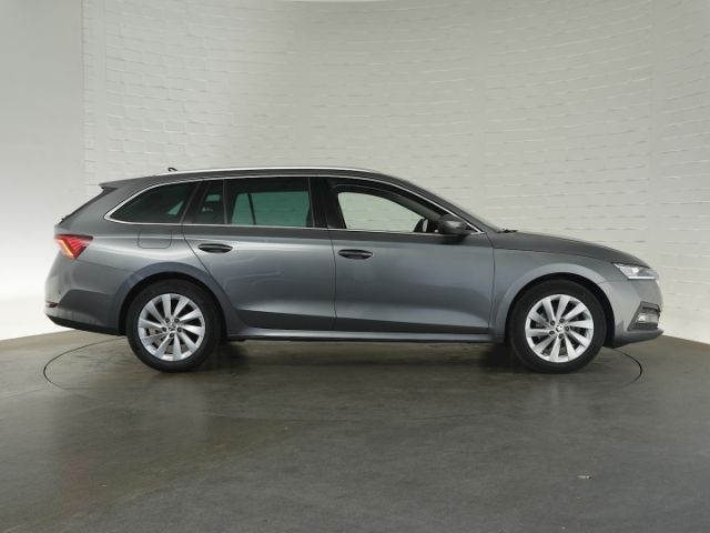 Octavia COMBI STYLE TDI DSG+AHK+NAVI+KLIMA+SITZH