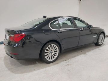 BMW 740 - 10
