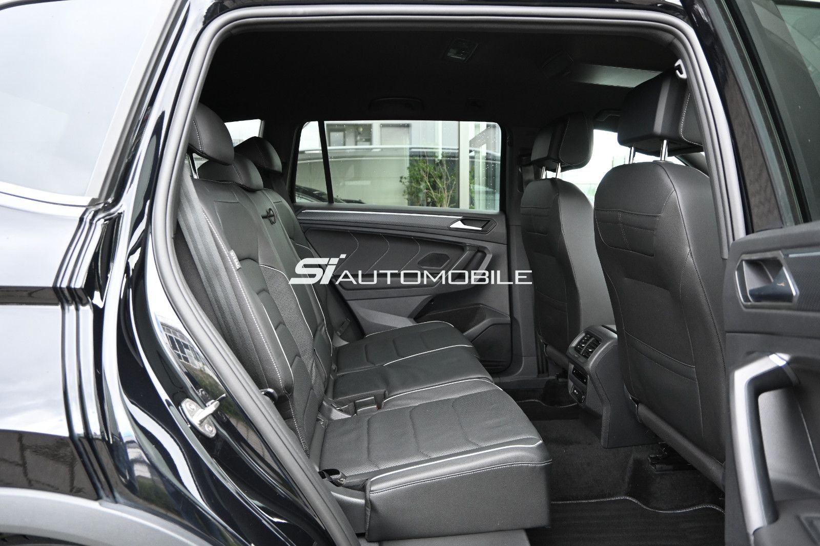 Fahrzeugabbildung Volkswagen Tiguan Allspace 2.0 TDI 4M R-LINE °AHK°HUD°STHZG