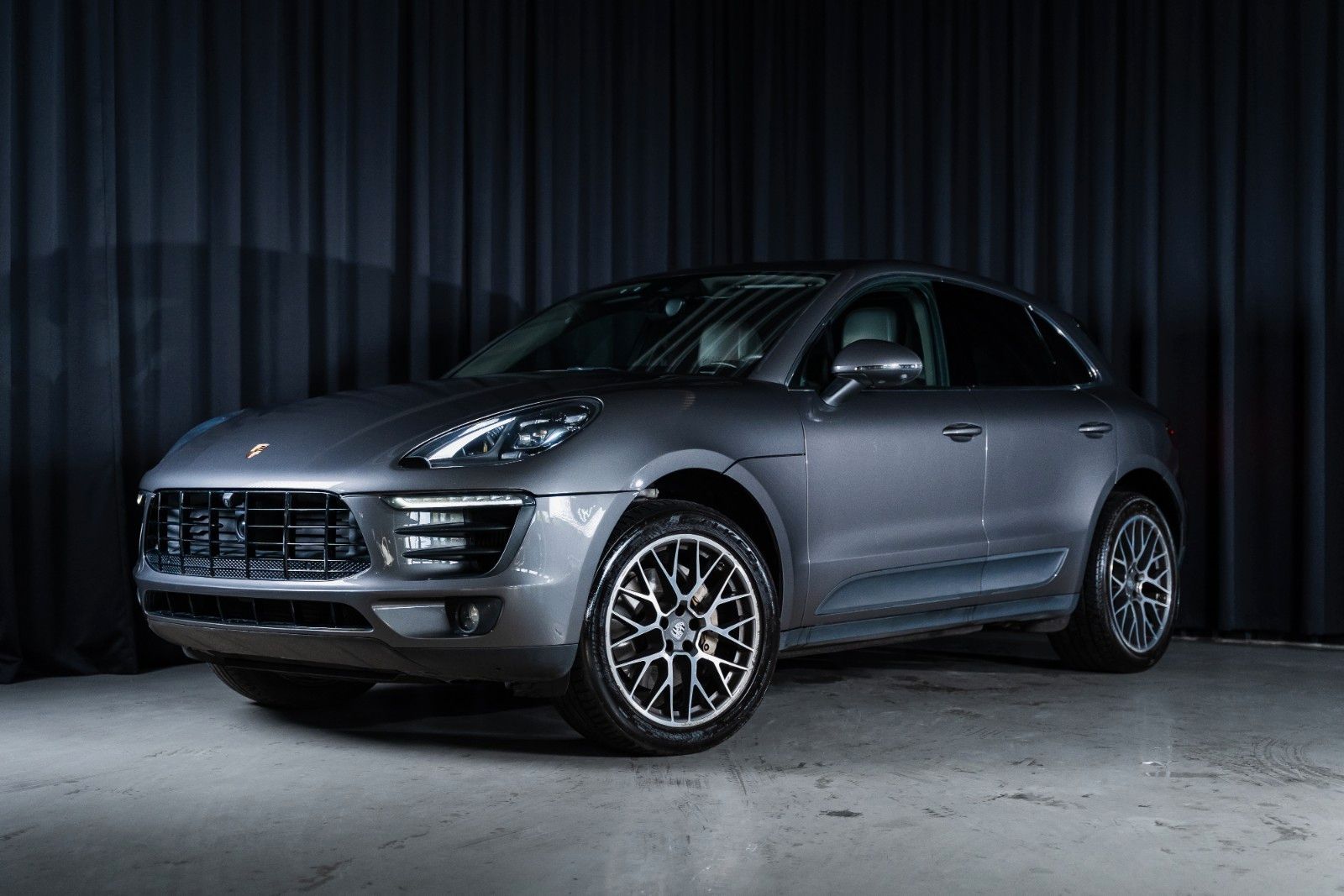 Porsche Macan S