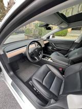Tesla Model 3 Allradantrieb mit Dualmotor Long Ran... - Tesla Model 3 in Solingen