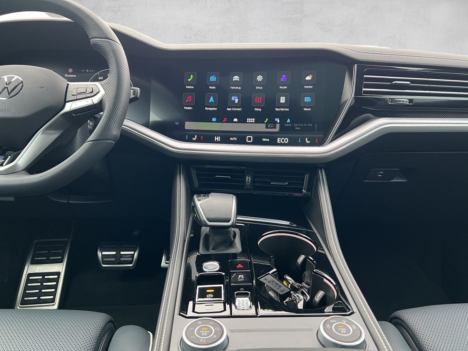 Touareg R-Line 3.0 V6 TDI 4M Leder*AHK*Luft*Blac