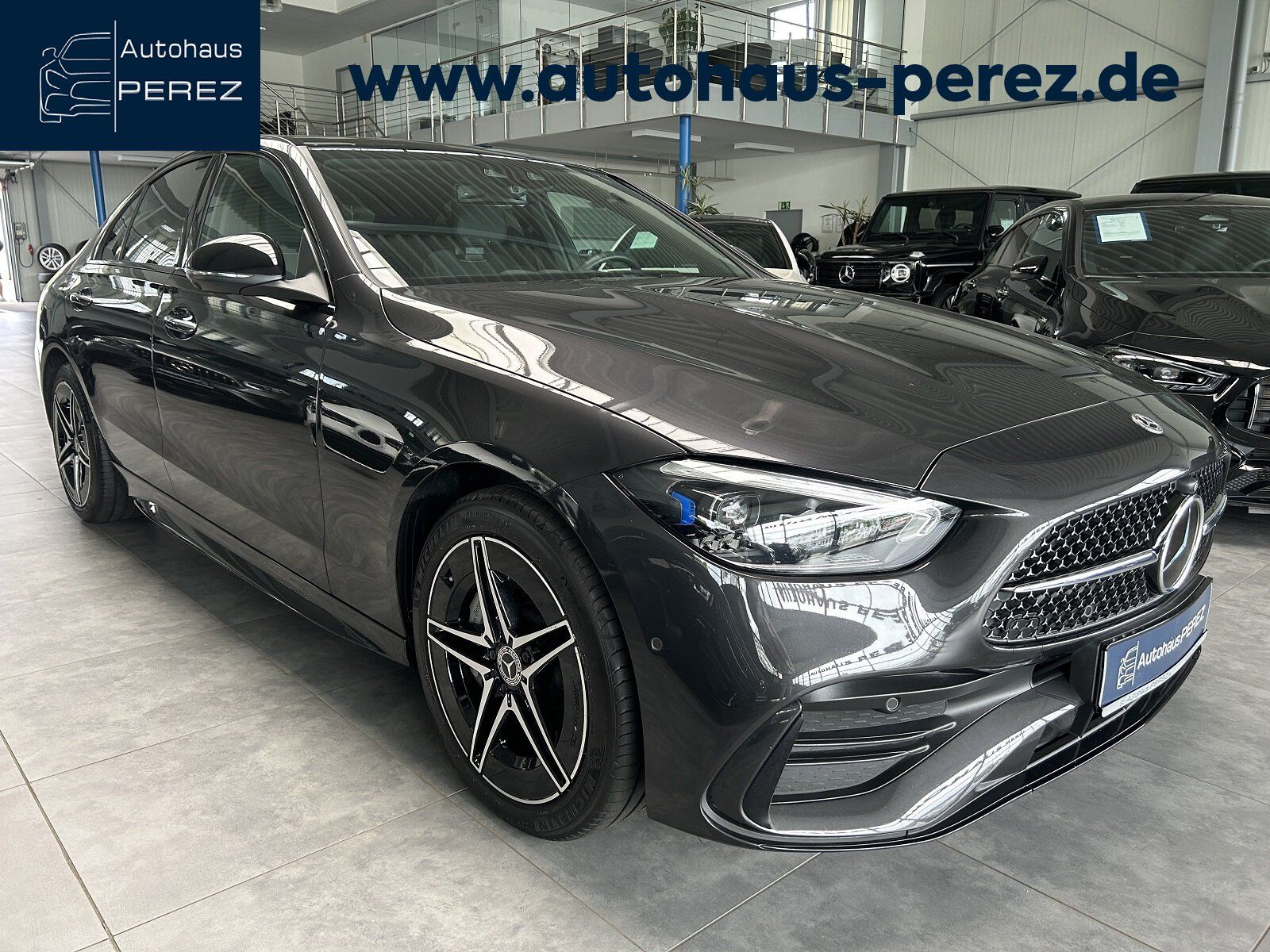 MERCEDES-BENZ C 400 e 4M AMG PREMIUM DISTR-NIGHT-PANO-MEMORY !