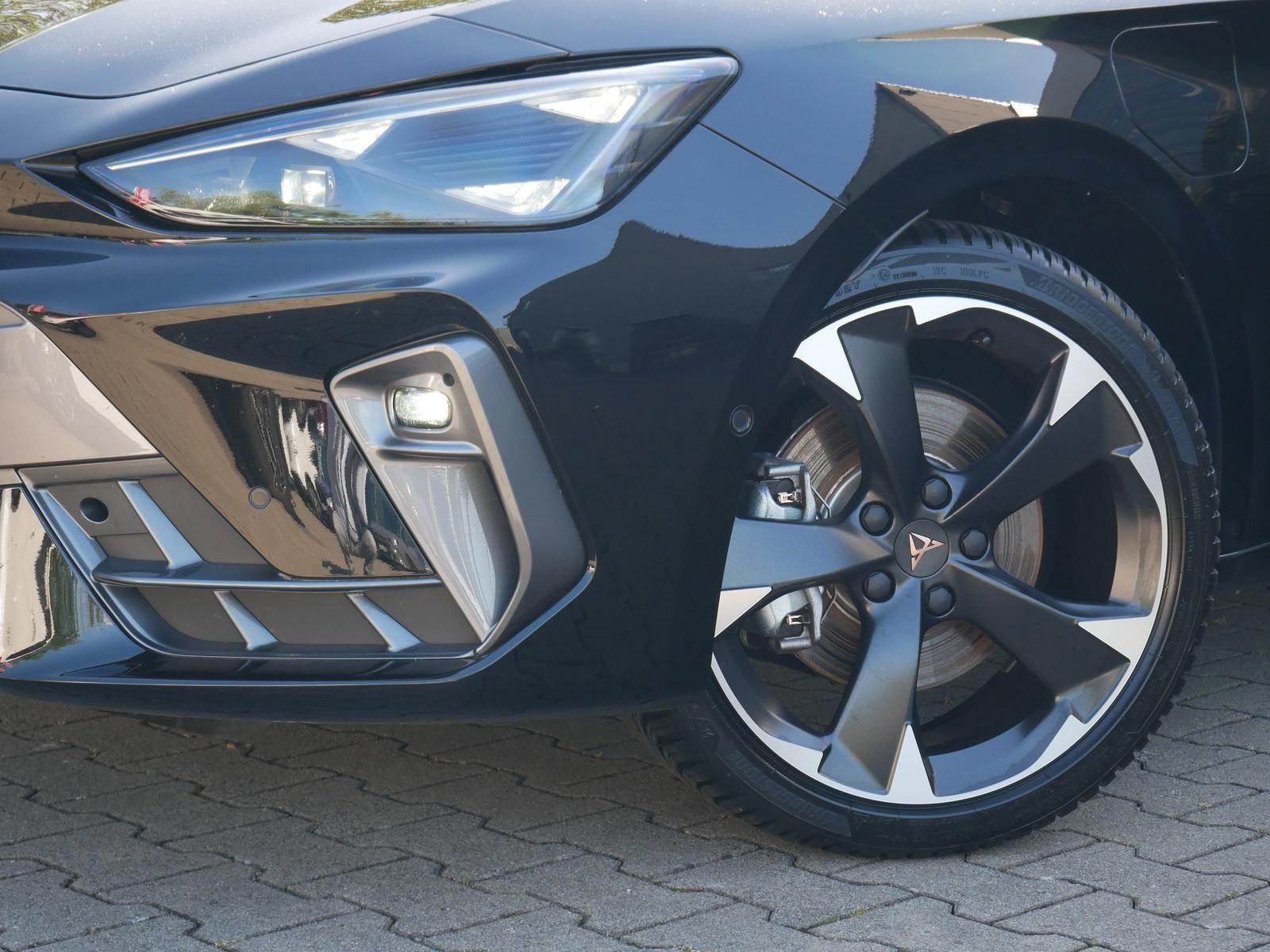 Cupra Leon SP 1.5 e-Hybrid AHK+SHZ+ACC+LED+KAMERA imagem 3