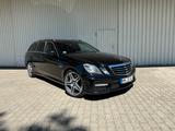 Mercedes-Benz E63 AMG T-Modell - Mercedes-Benz E 63 AMG aus 2011