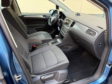 Volkswagen Golf - 12