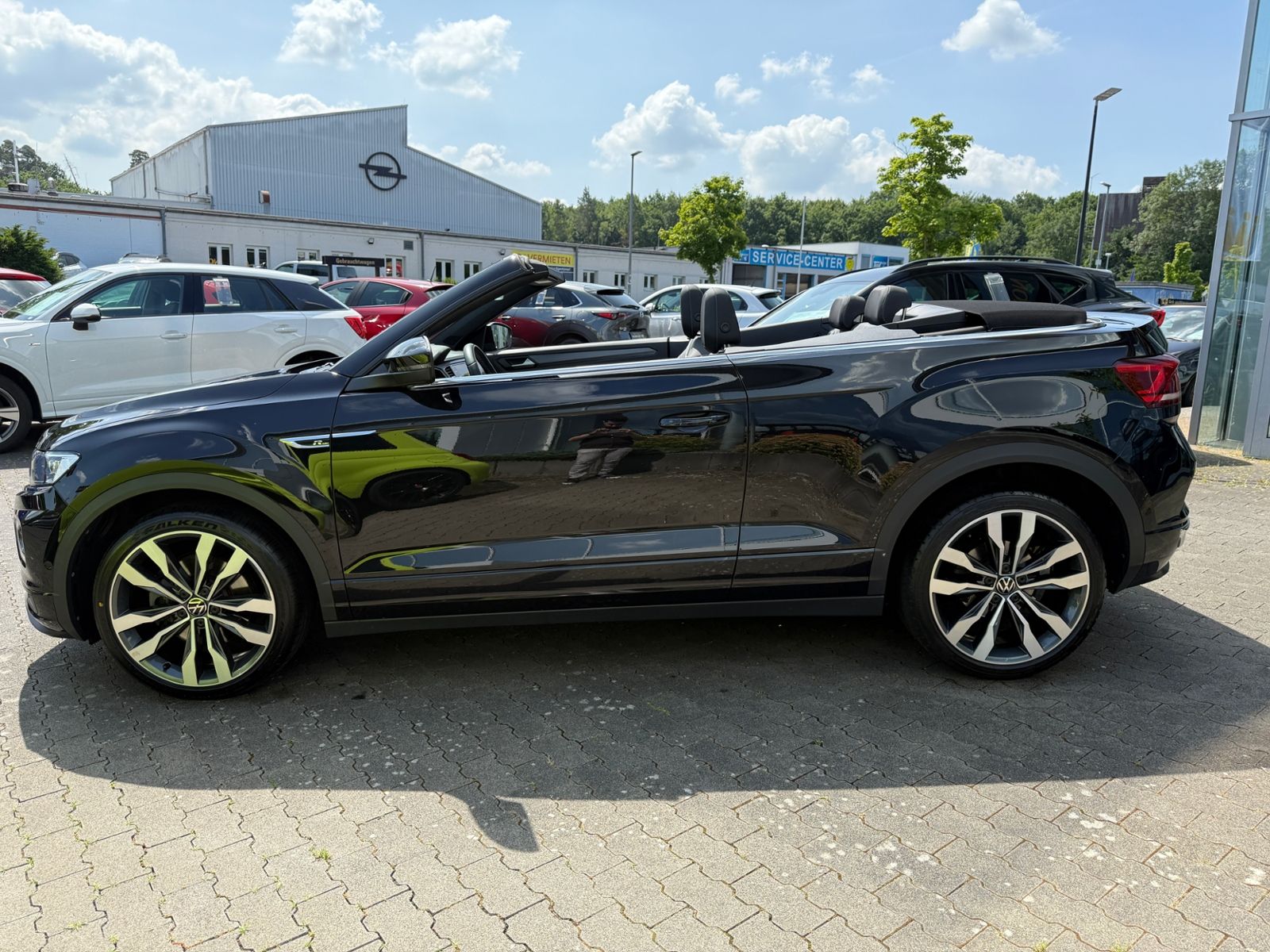 Fahrzeugabbildung Volkswagen T-Roc Cabriolet R-Line AHK LED NAVI ALU