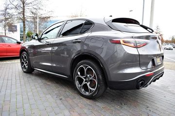 Alfa-Romeo Stelvio - 5
