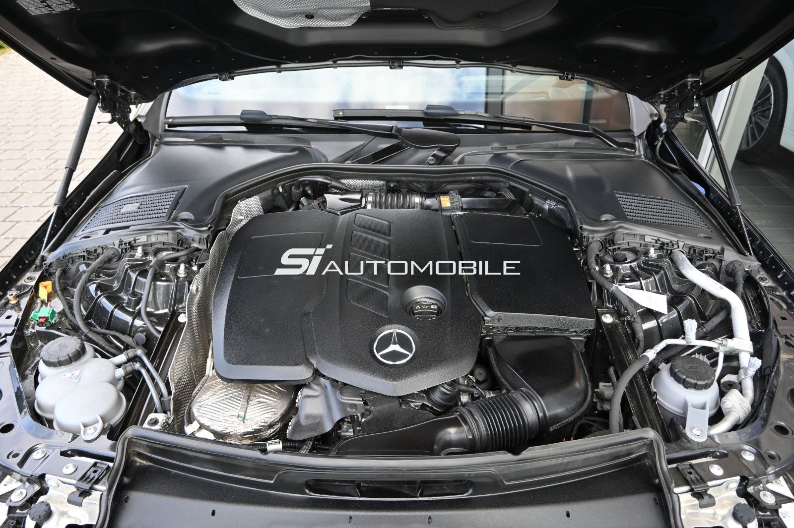 Fahrzeugabbildung Mercedes-Benz C 300 de T AMG Line NIGHT °ACC°BURMESTER°HUD°PAN