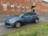 Toyota Auris Design Edition 1,6-l-D-4D S/S Design E... - Toyota Auris mit Diesel-Antrieb
