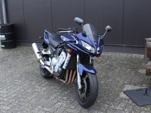 Yamaha FZS 1000 Fazer/1.Hand/ Inspektion NEU