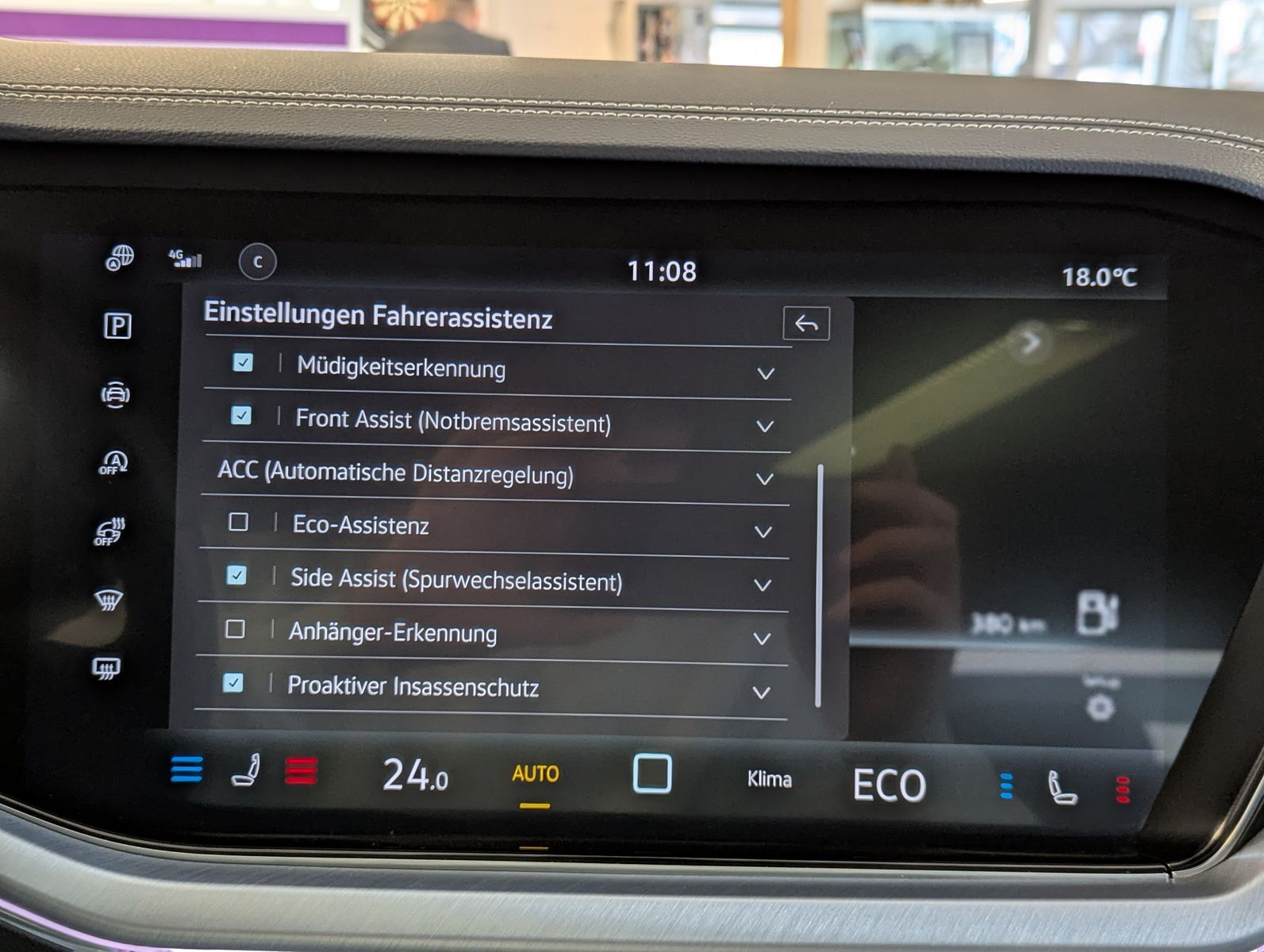 VW Touareg 3.0TDI 4M R-Line VOLL Black 22" UPE 114T - Image 34