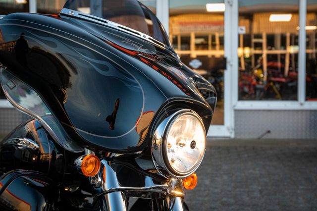 Fahrzeugabbildung Harley-Davidson CVO STREET GLIDE 110 cui FLHXSE - KESSTECH