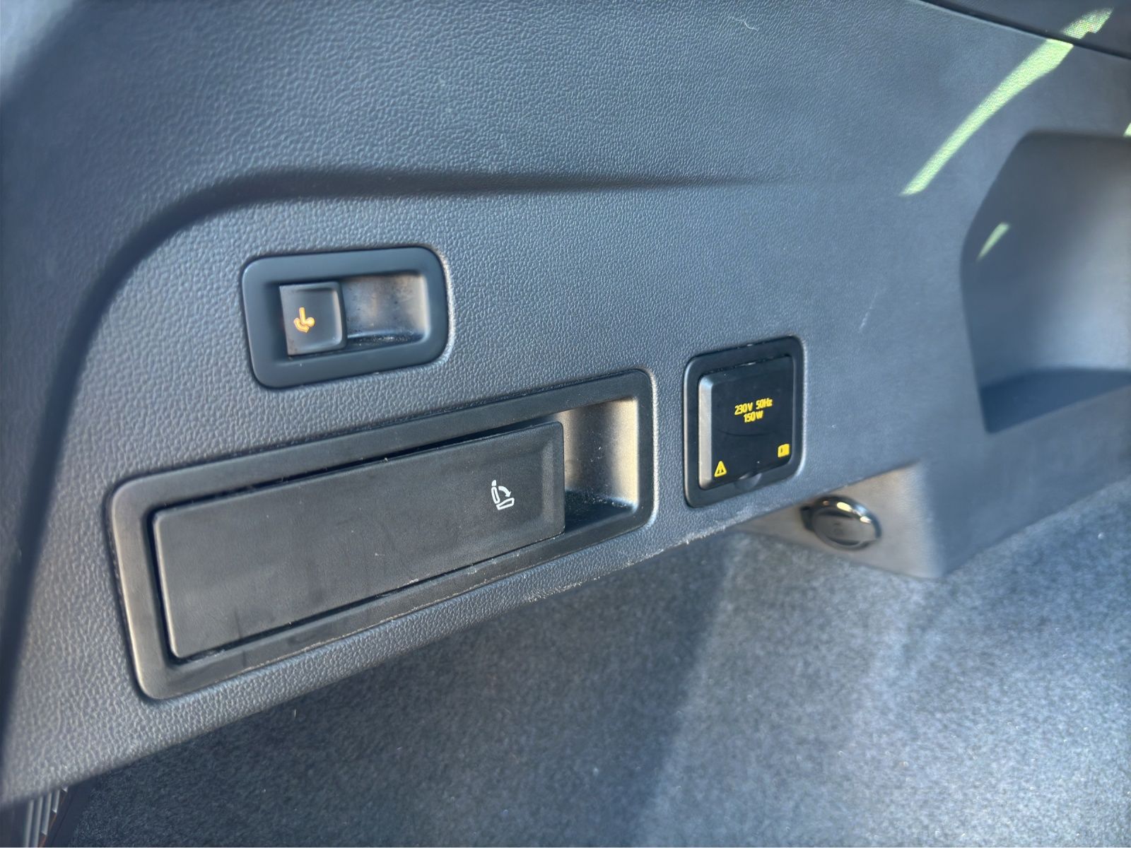 Fahrzeugabbildung Volkswagen Tiguan Allspace Highline TDI DSG 4M LED LEDER 7-