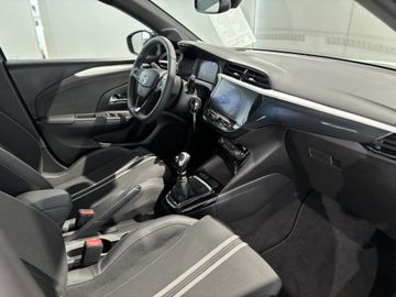 Fotografie 5 des Opel Corsa 1.2 Direct Injection Turbo GS