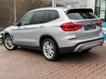 Bild 3 BMW X3 Baureihe X3 xDrive 20 d Advantage
