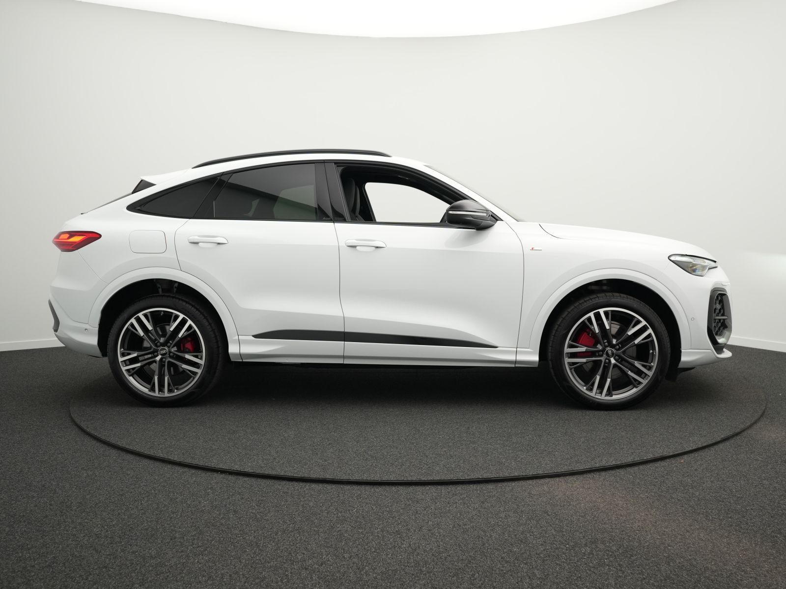 Audi Q5 - Bild 14