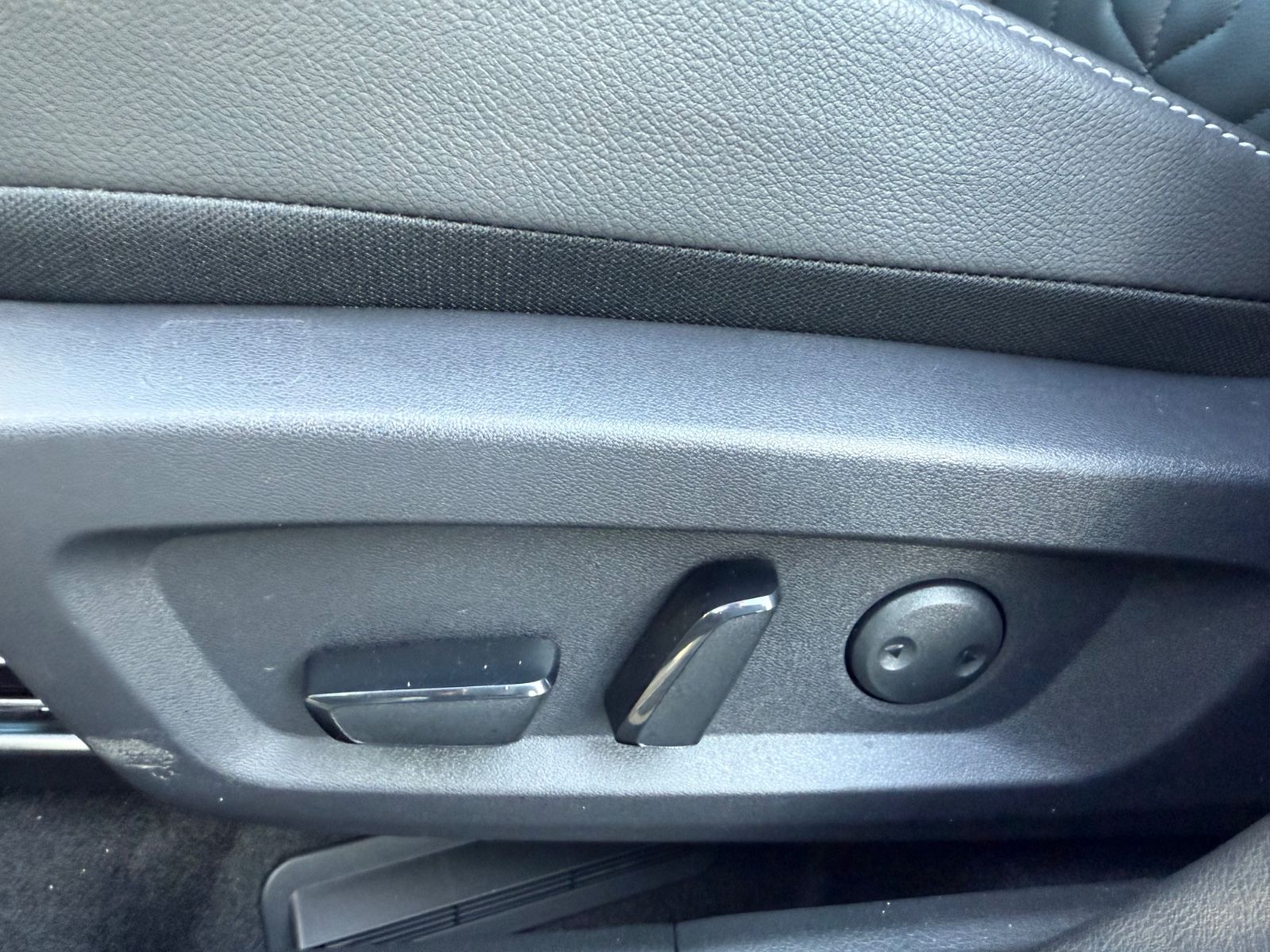 Fahrzeugabbildung Nissan Qashqai Tekna e-Power - Leder, HeadUp