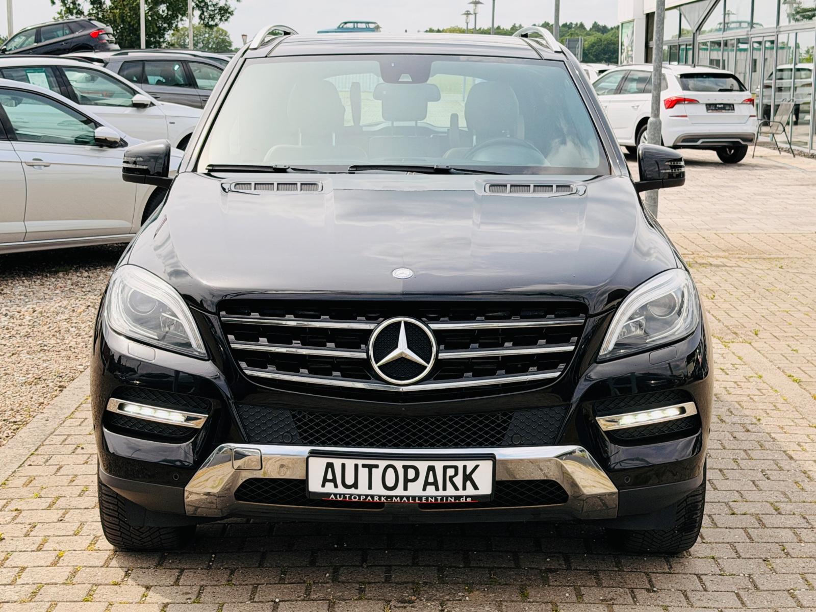 Mercedes-Benz ML 250 CDI BlueTec *AHK*LEDER*NAVI*PANORAMADACH*