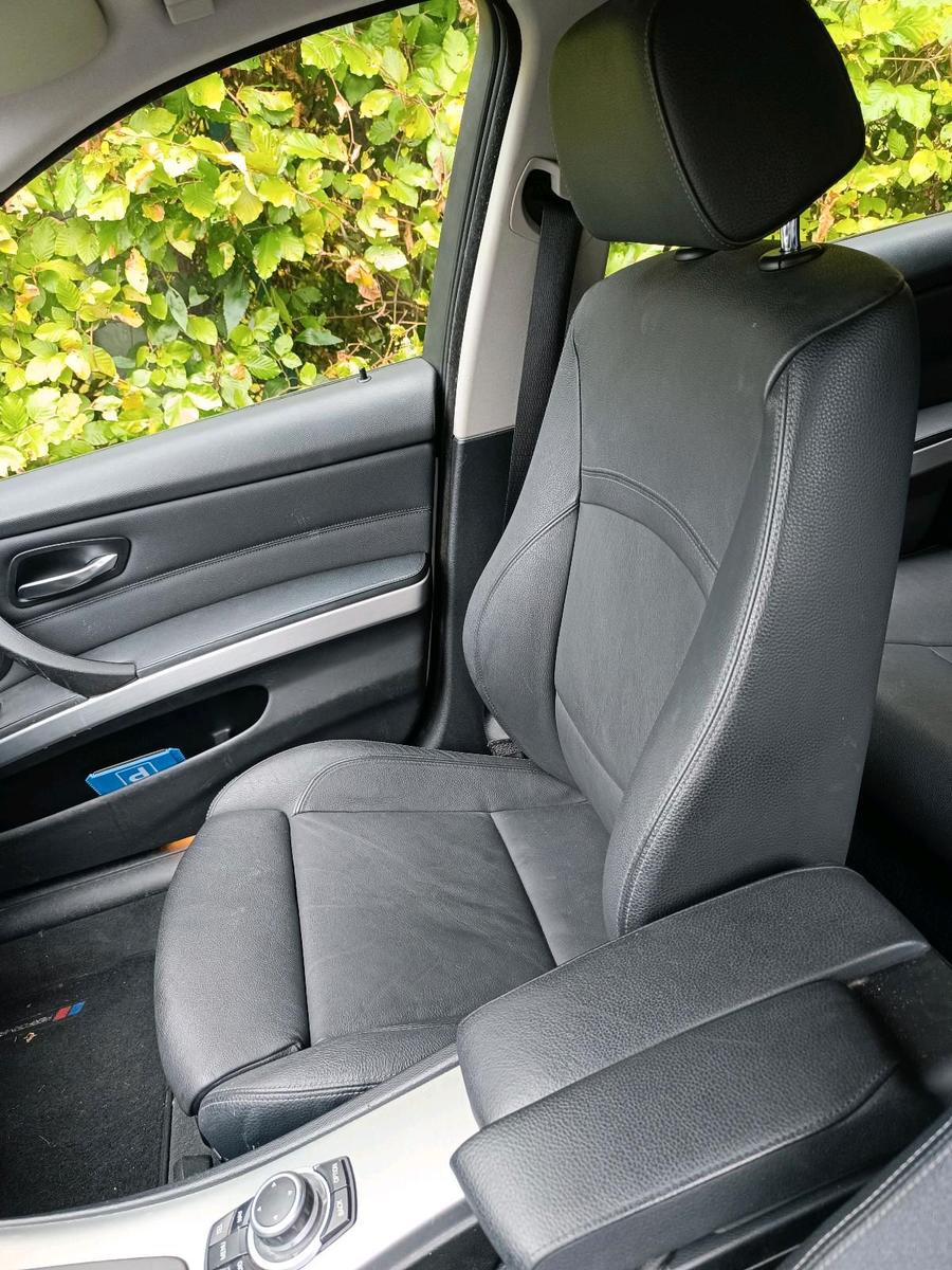 BMW 320 2009 — photo 7