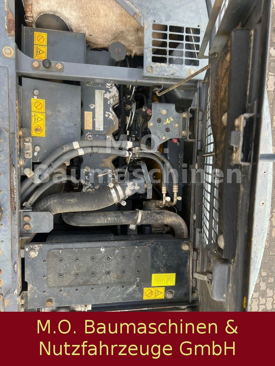 Fahrzeugabbildung Komatsu Komatsu PC228 USLC-3EO