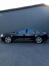 Audi A8 4.2 TDI tiptronic quattro - - Audi A8 aus 2014 mit Diesel-Antrieb: Limousine
