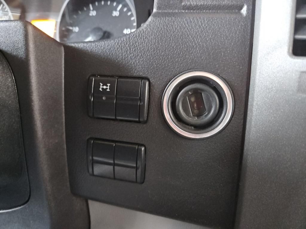 Fahrzeugabbildung Mercedes-Benz Sprinter 316 DOKA Pritsche 4x4 6 Sitze Klima