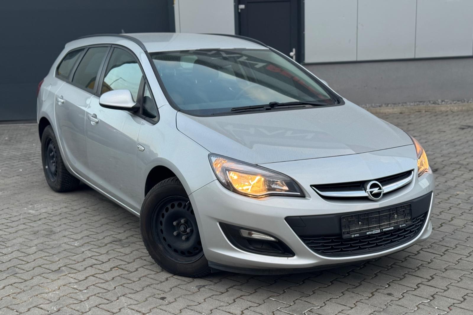 Opel Astra J Sports Tourer Style