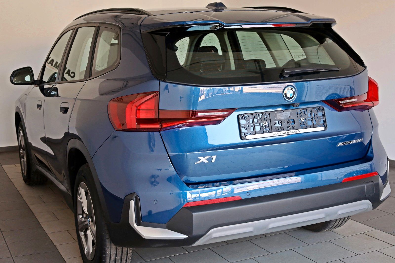 Fahrzeugabbildung BMW X1 xDrive25e,Navi,LED,Kamera,SH,CarPlay