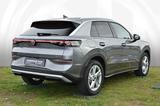 Volkswagen T-Roc 1.5 eTSI DSG Style quasi Neuwagen - mit Benzin-Antrieb: mit Apple Carplay, Geländewagen