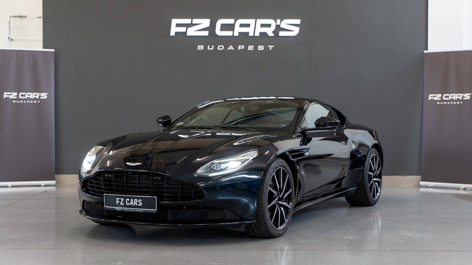ASTON MARTIN DB11