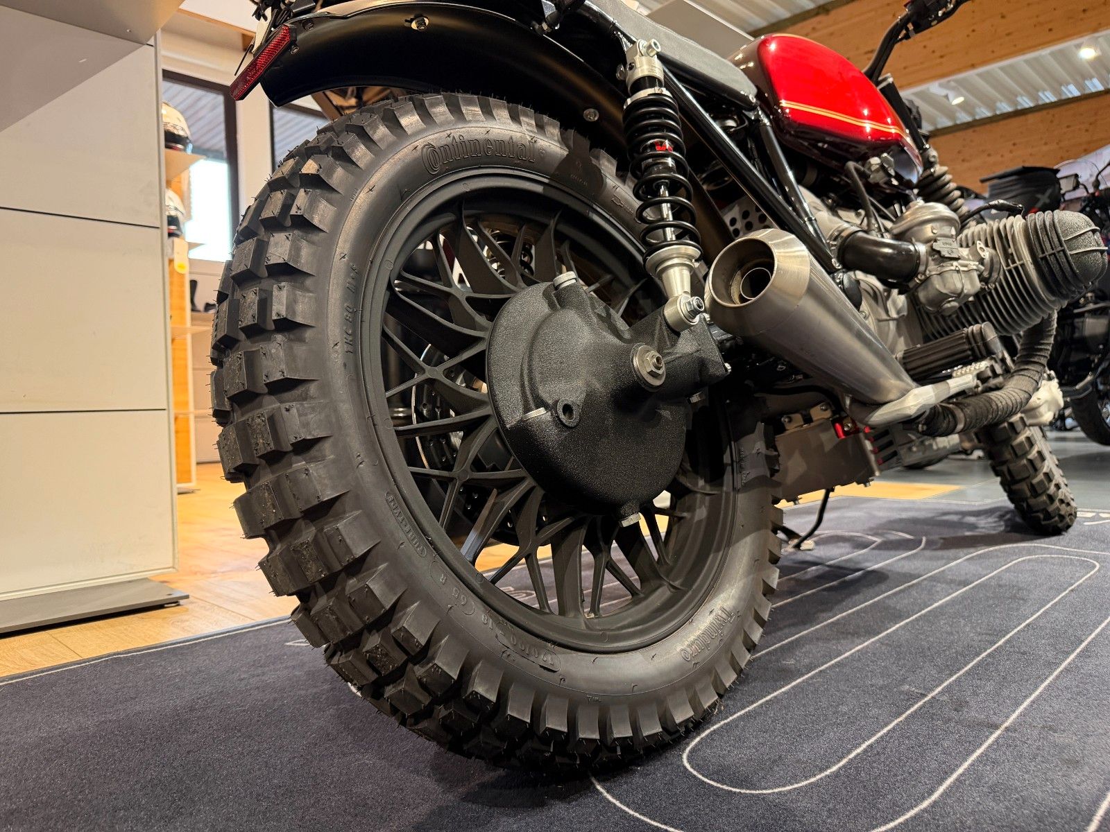 Fahrzeugabbildung BMW R 100 vollständig revidiert!
