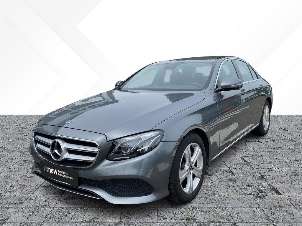 Image of Mercedes-Benz E 220