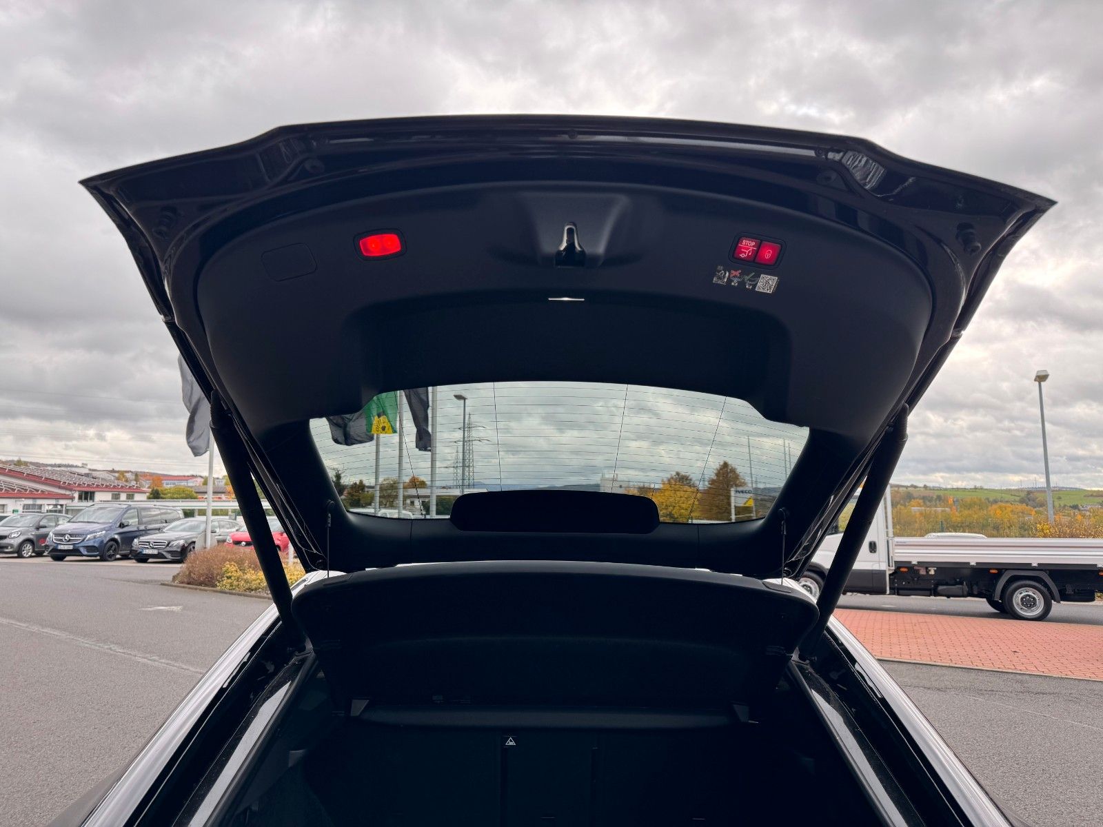 Fahrzeugabbildung Mercedes-Benz AMG GT 43 4M+AGA+Burm+Pano+HUD+360