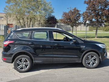 Ford Kuga - 2