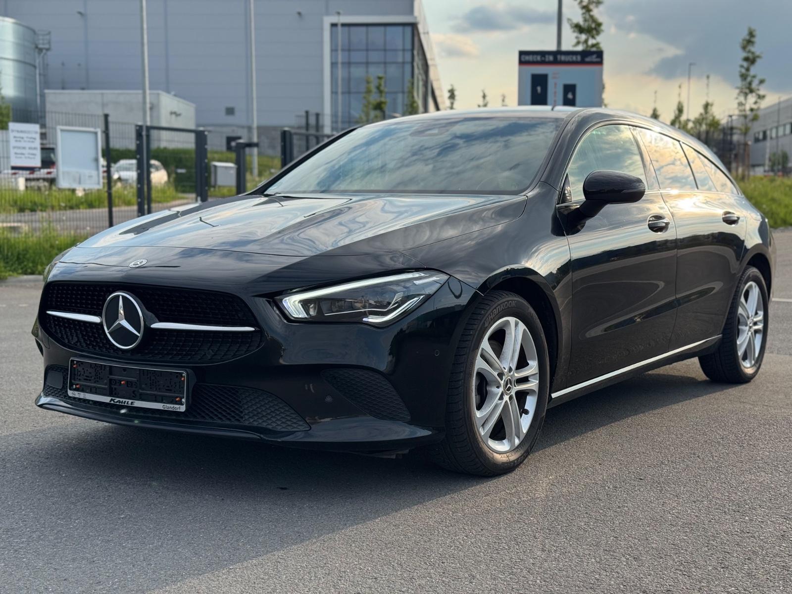 Mercedes-Benz CLA 180 Shooting Brake*NAVI*LED*PDC*SHZ*GARANTIE