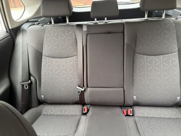 Toyota RAV 4 - 7