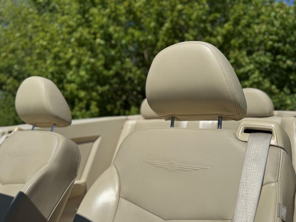 Fahrzeugabbildung Chrysler Sebring 2.7 Cabiolet Limited Hardtop
